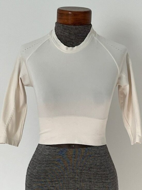 ✨ Varley Cropped Performance Top ✨-S - Picture 2 of 7